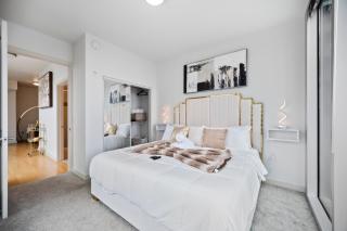 NEW! Luxury Champagne Towers Kingbed FreeParking - Atlanta - 6