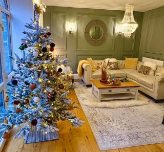 The Coach House central location fantastic Views - 8