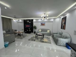 Cozy Modern Apartment In El-Nozha by Landmark Stays - Caïro - 8