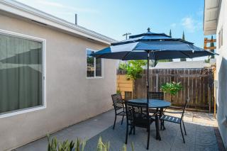 Comfy Retreat with Yard & Cozy Interiors - San Gabriel - 7