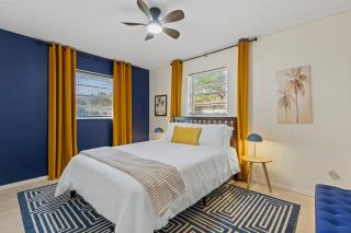 4BD with Pool & Games - 2 Mins to Port Charlotte - 7