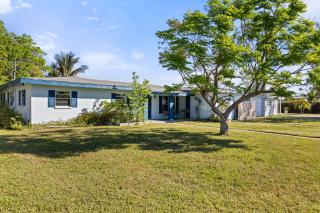 4BD with Pool & Games - 2 Mins to Port Charlotte - 3