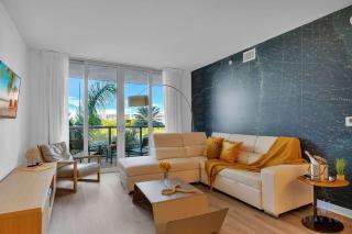 Spectacular Near Beach - 2 BR Apartment - Hallandale Beach - 8