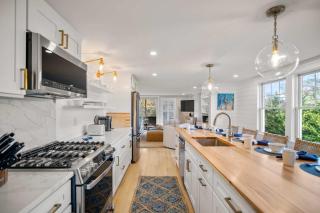 Walk to beach private patio - Eastham - 8
