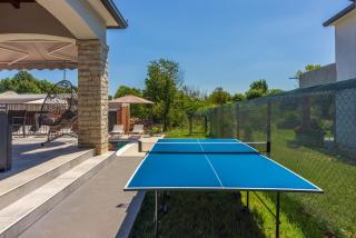 Poolside Holiday House - Labin - 7