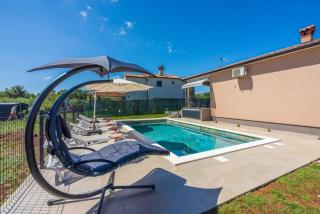 Poolside Holiday House - Labin - 4