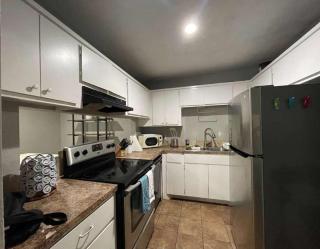 Charming 2-Bedroom 1-Bath Home Close to Downtown - Lawton - 5