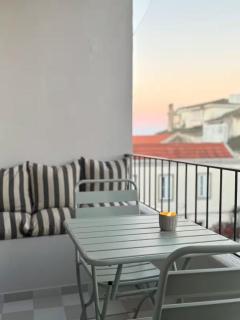 RookieC Two Bedroom peaceful location old town AC - Cascais - 0