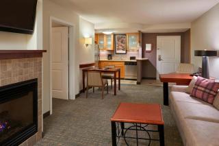 Residence Inn by Marriott Gravenhurst Muskoka Wharf - Gravenhurst - 1