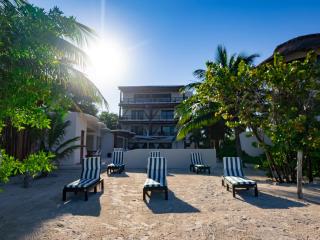 Beach Front Hotel Boutique DK House - Isola Holbox - 5