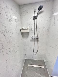 Lux 2 bed 2 bath apartment CoOp arena, City Stadium, Sport City, Picadilly - Manchester - 5