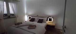 Sunny Oasis Apartment - high ground floor with sunny terrace & private garden!! - Medulin - 1
