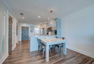 Luxury Family Beach Front Property! Family Oriented! Gulf Views! - Panama City Beach - 6