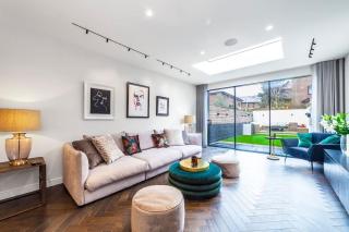 Luxury 3 BDR House with garden next to Battersea Park - 8