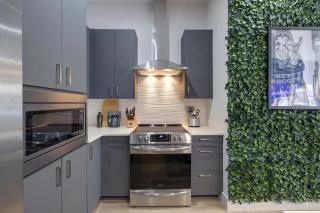 Nash Landing by AvantStay Heart of Midtown Nashville Patio - 2