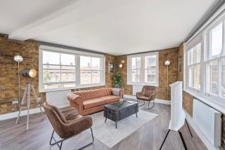 Large 1 bedroom studio in Old St - 0