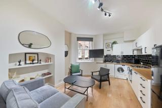 Modern Elegance in Paddington - London - 2