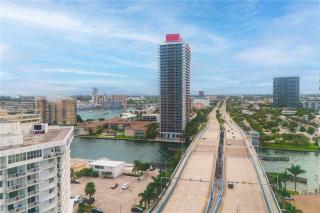 1 BR Apartment with Balcony Gym & Amazing Pool - Hallandale Beach - 1