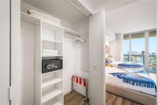 Lovely Studio with Amazing View gym and amenities - Hallandale Beach - 9