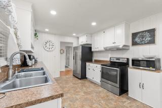 The Charlotte Nest - 2