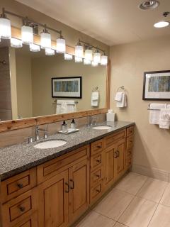 The Grand Summit Hotel in the Canyons Village - Walk to Ski Lift - Pool, Gym, Spa, More! - 1
