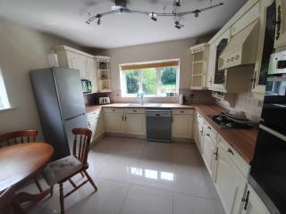 Drayton Manor House FREE parking - Tamworth - 1