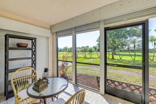 Lanai and Golf Course View Cozy Condo in Naples! - Naples - 9