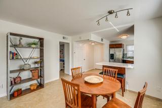 Lanai and Golf Course View Cozy Condo in Naples! - Naples - 2