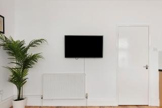 One Bedroom Flat Muswell Hill - First Floor - London - 6