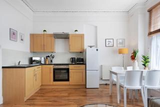 One Bedroom Flat Muswell Hill - First Floor - 4