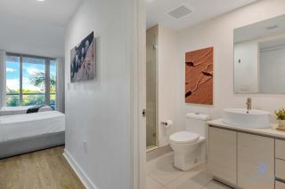 Spectacular Studio Amazing Amenities Bay View - Hallandale Beach - 3