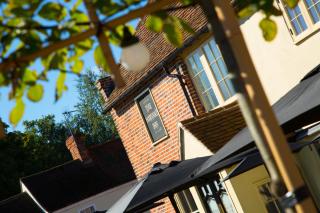 The Harvard Inn - 1