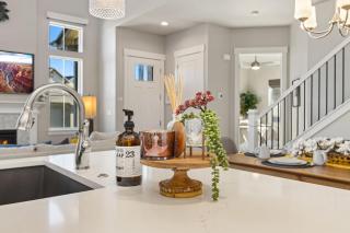 Colorado Modern Retreat with King Beds, Pickleball - 1