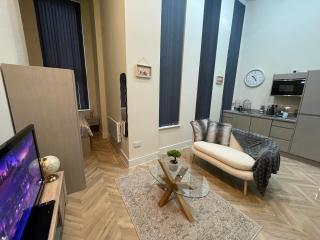 Central Leeds Apartment with parking available - 7