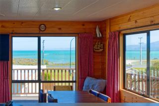 A Classic Kiwi Bach in South Bay - Kaikoura - 4