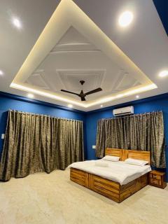 The Classic Serenity - Lonavala - 1