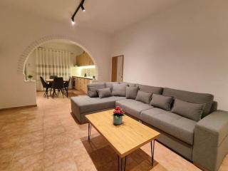 City Center Tirana Apartment 1 - Tirana - 7