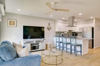 Emerald Isle Condo with Indoor Pool and Beach Access! - 5