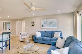 Emerald Isle Condo with Indoor Pool and Beach Access! - Emerald Isle - 6