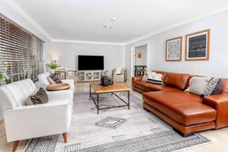 The Belleair Estate - Incredible Waterfront Home with Heated Pool - 2