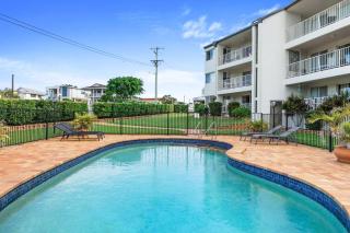 Three Bedroom Escape in Urangan - Urangan - 6