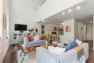 Front Street Loft Carolina Getaway - Wilmington - 4