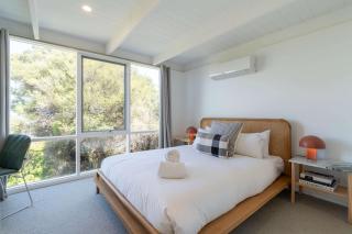 Ocean Breeze and Sweeping Coastal Views - Ocean Grove - 2