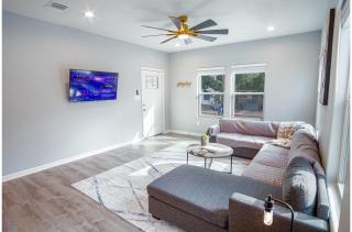 Lovely Charming 4BR2.5BA Near Downtowns Prime - San Antonio - 5
