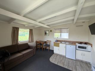 Picton's Waikawa Bay Holiday Park - Picton - 2