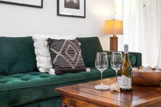 KBM Resorts FREE CAR International Colony Club 2-Bedroom Cottage True Essence of Hawaii ICC-11 - 5