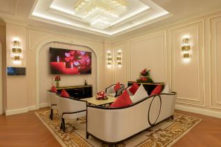 THE PREMIER PALACE HOTEL AND SPA - Phnom Penh - 1