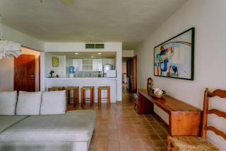 Front Beach 3 bedroom cozy apartment 8 guests - 6