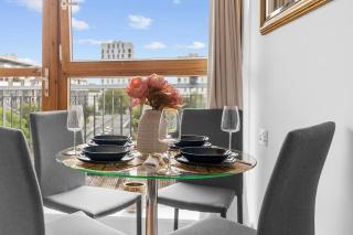 Modern flat with City views - London - 6