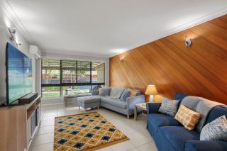 Bren Place, 6, Battery Hill - Caloundra - 2